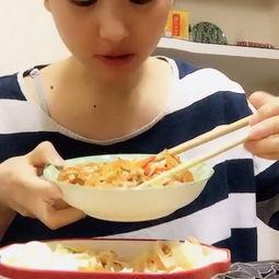 怎样吃哈米瓜最好吃视频,视频揭秘最佳食用方法