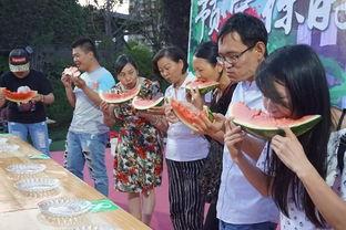 围观吃瓜搞笑视频大全播放,笑出腹肌的瞬间回顾