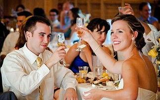 吃瓜新人敬酒视频大全,视频大全揭秘社交礼仪新潮流