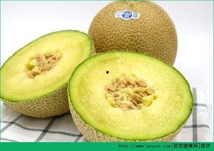 给宝宝怎么吃哈密瓜视频,营养美味一步到位