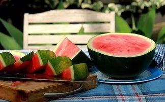 微山吃瓜喝药事件视频,揭秘背后真相与反思