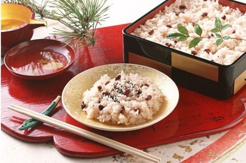 结婚吃拉瓜饭好吗视频,见证甜蜜时刻的美食仪式