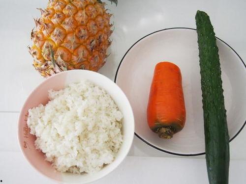 菠萝吃瓜视频,揭秘网红美食背后的故事