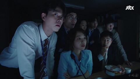 吃瓜看戏现场视频完整版,吃瓜看戏盛况，完整版视频揭秘幕后真相