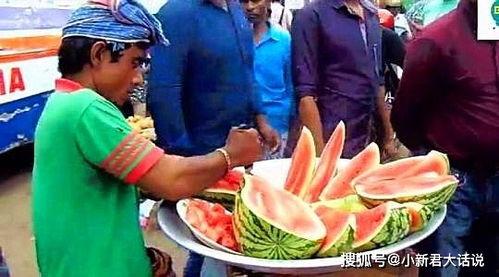 印度小伙吃瓜被打视频,引发社会关注与反思