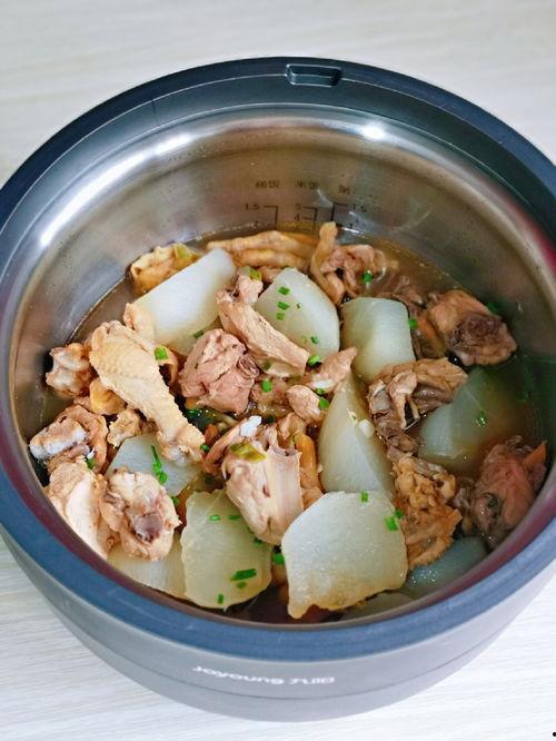 砍瓜圆形能炖着吃吗视频,颠覆传统烹饪法