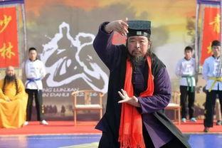 教练吃瓜的视频,揭秘体育圈幕后趣闻