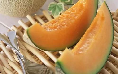 吃哈密瓜被呛死视频真实,哈密瓜误吞致呛亡，警示食品安全与急救知识