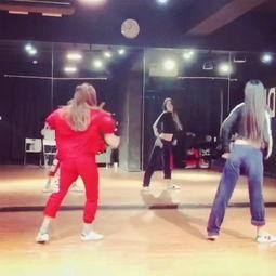 你别看吃瓜歌曲舞蹈视频,潮流音乐与舞蹈魅力席卷全网