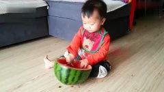 擦汗吃瓜故事视频,一场擦汗吃瓜的趣味故事