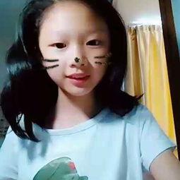 双胞胎吃冰瓜视频播放,视频播放引网友热议