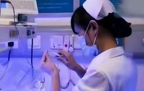 上海护士吃瓜事件视频,一场网络争议引发的职场风波