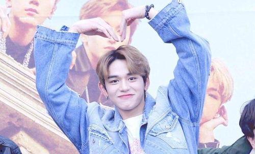 晨曦黄旭熙吃瓜视频,揭秘娱乐圈幕后真相