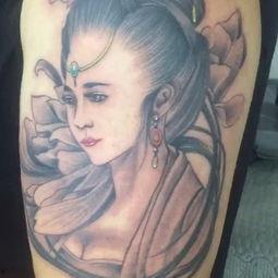 纹身的女的吃瓜视频大全,揭秘娱乐圈幕后故事