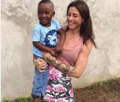 罗阿薇和非洲视频 吃瓜,揭秘背后真相与网络热议