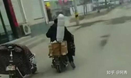 大爷翻车吃瓜视频,笑料百出引网友热议