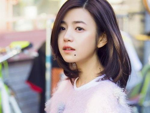 陈妍希吃瓜小表妹视频,趣味互动引网友热议