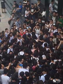 二人合照吃瓜群众视频,揭秘明星合照背后的吃瓜群众视频趣闻