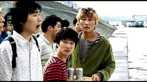 吃瓜群众围观水怪视频,吃瓜群众围观视频引发热议