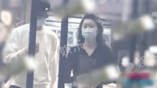 黄俊捷吃瓜女孩视频