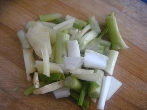 鸡吃生葫芦瓜视频播放下载,趣味视频播放下载指南